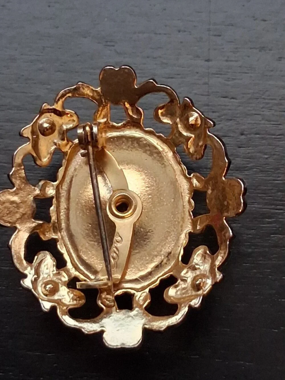 Coro ornate openwork